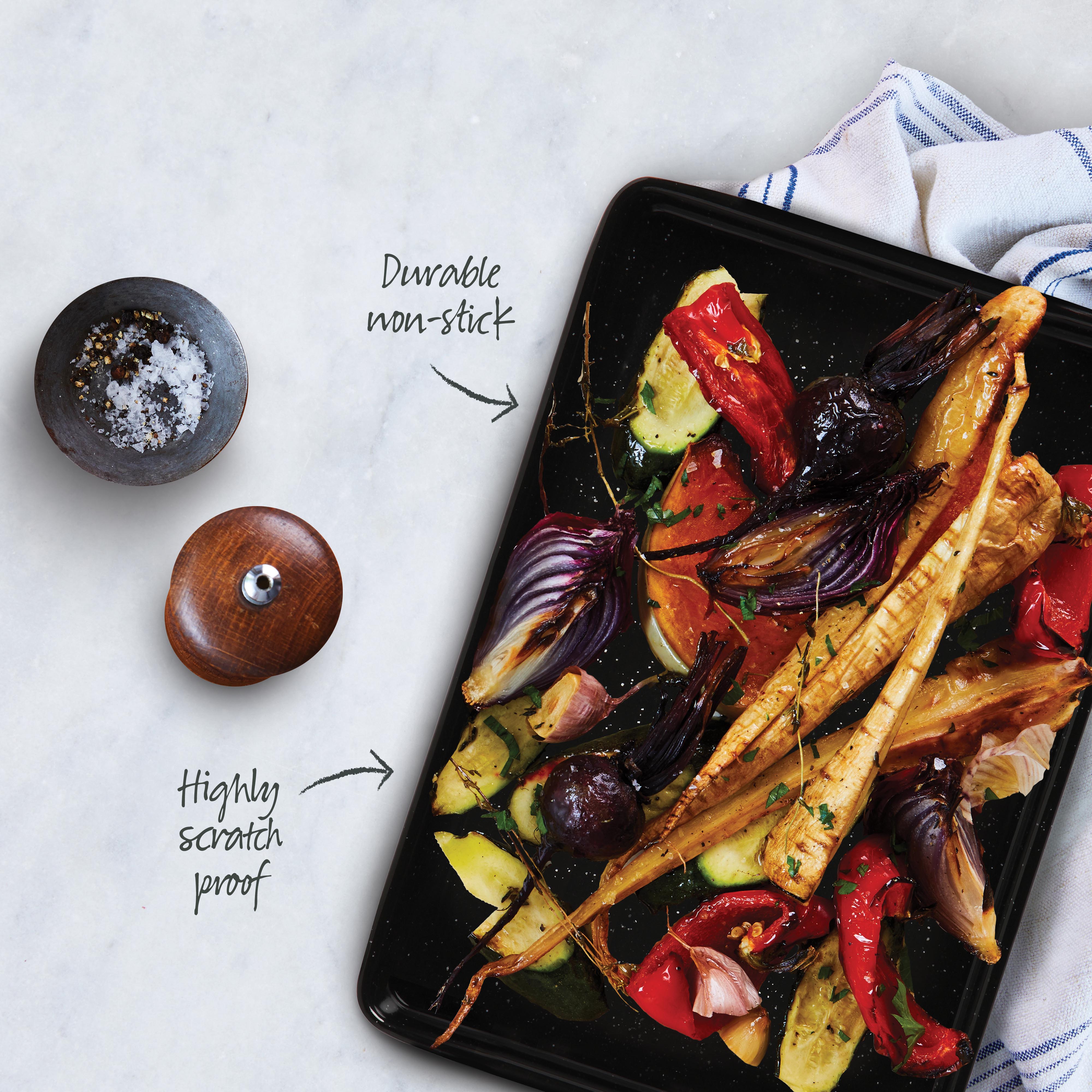 Vitreous Enamel Bake Tray 39cm