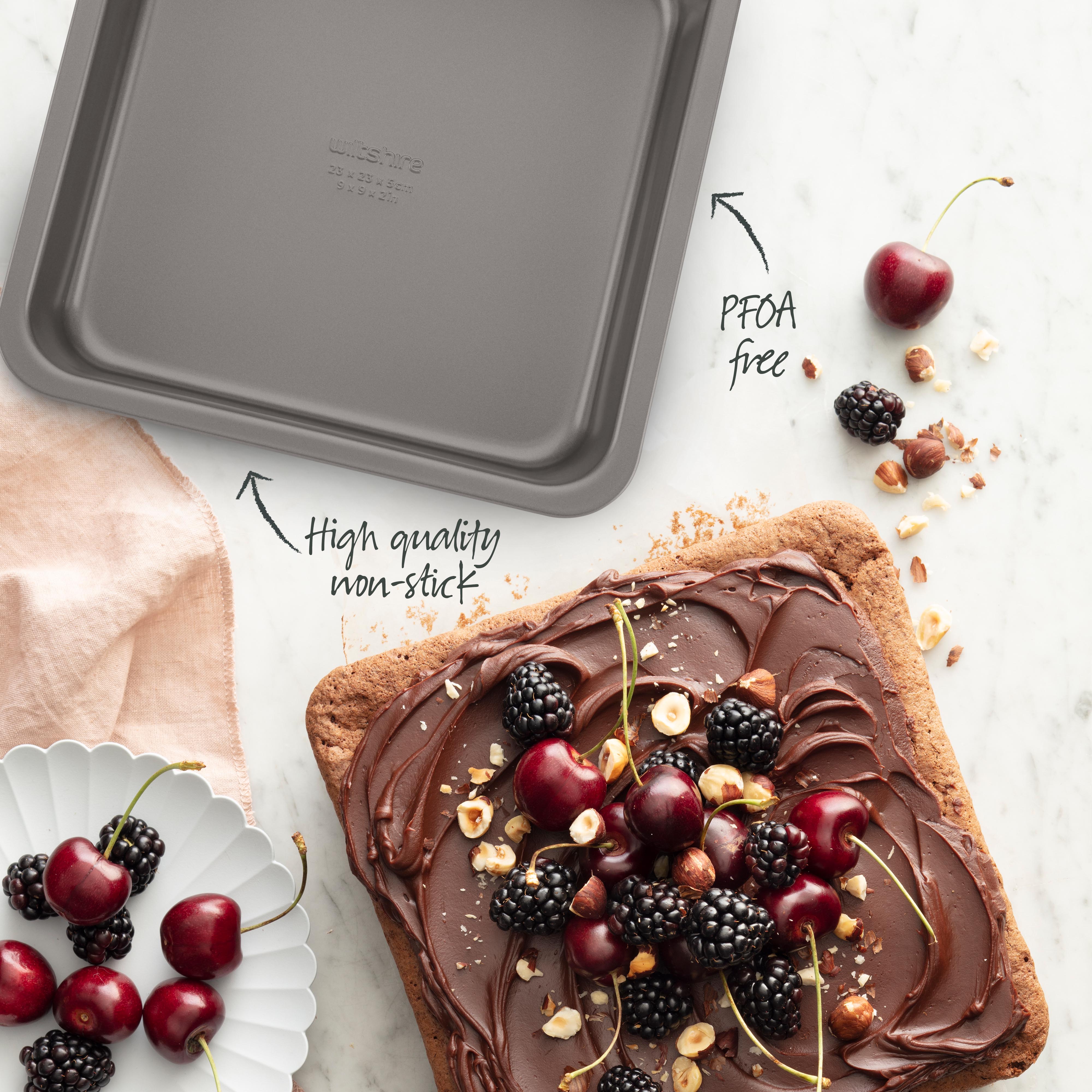 Two Tone Square Cake Pan 23cm
