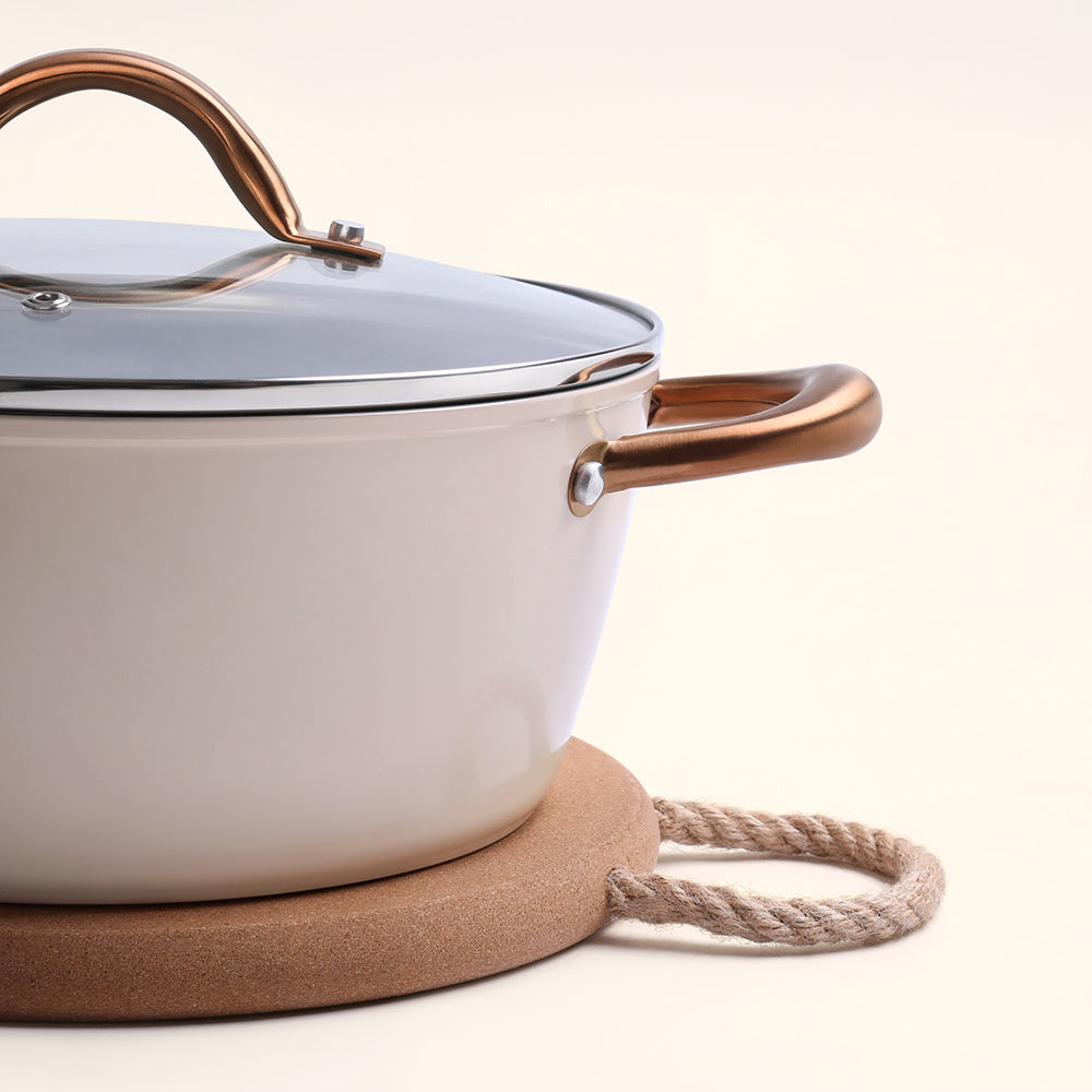 Wiltshire Deluxe Cork Trivet with Rope Handle Round 25 x 2cm